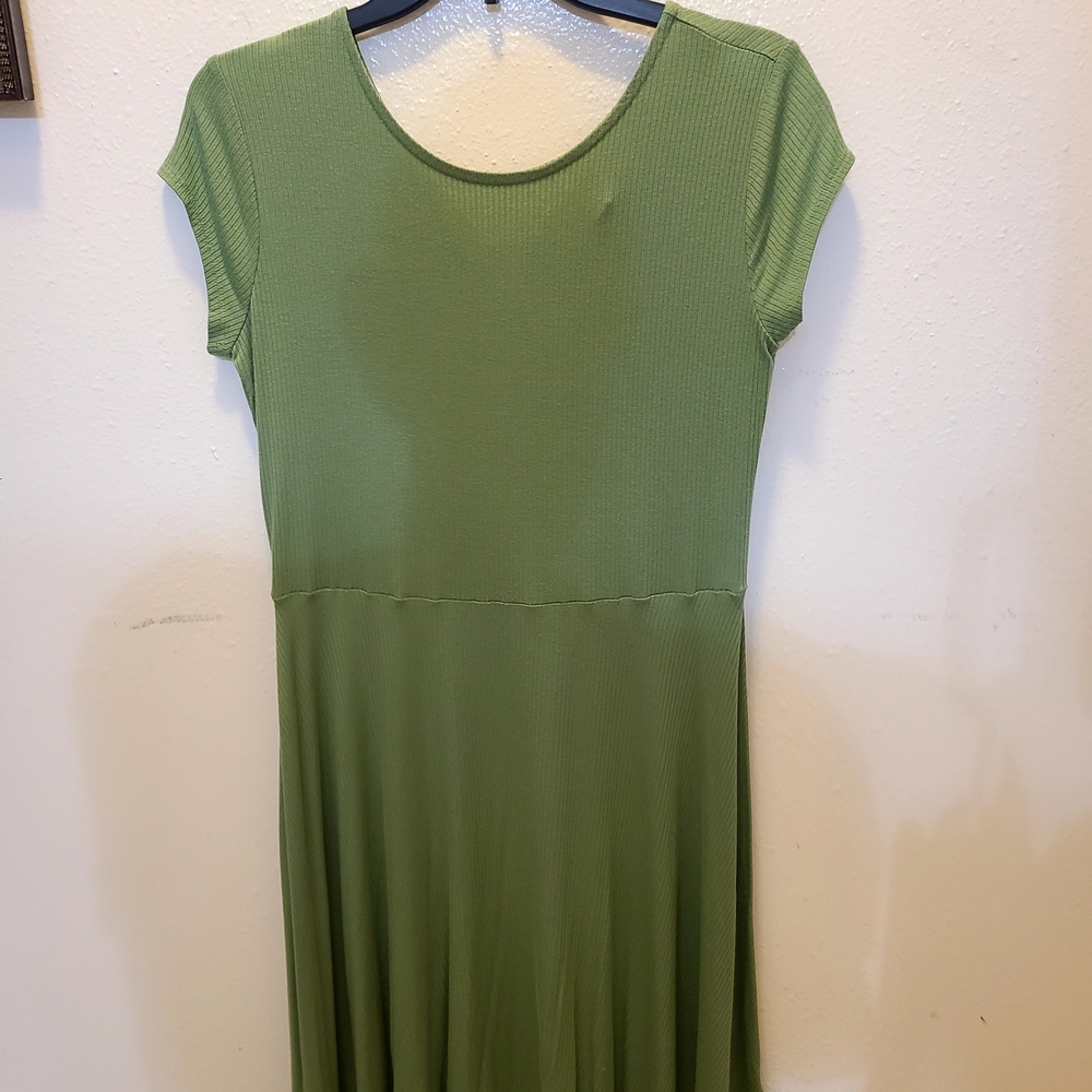 Art Class Green Midi Dress